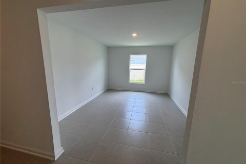 Casa en alquiler en Winter Haven, Florida, 4 dormitorios, 201.97 m2 № 1916744 - foto 9