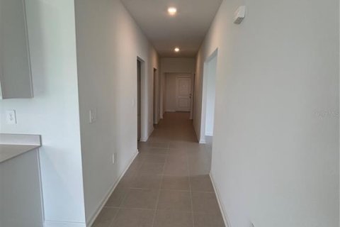 Casa en alquiler en Winter Haven, Florida, 4 dormitorios, 201.97 m2 № 1916744 - foto 8