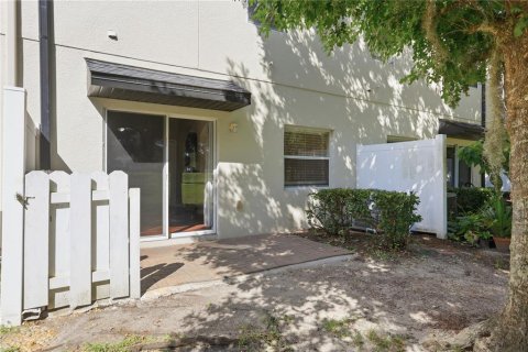 Townhouse in Orlando, Florida 3 bedrooms, 140.28 sq.m. № 2148008 - photo 27