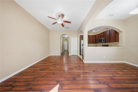 Townhouse in Orlando, Florida 3 bedrooms, 140.28 sq.m. № 2148008 - photo 3