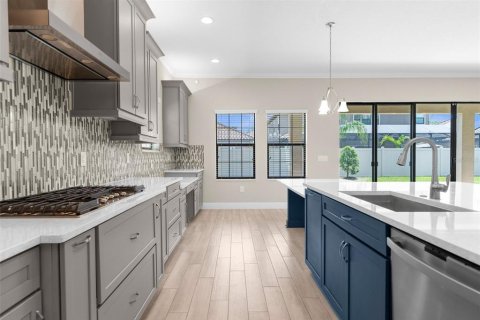Casa en venta en Land O' Lakes, Florida, 5 dormitorios, 326.83 m2 № 1718829 - foto 21