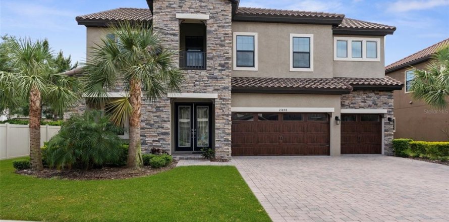 Casa en Land O' Lakes, Florida 5 dormitorios, 326.83 m2 № 1718829