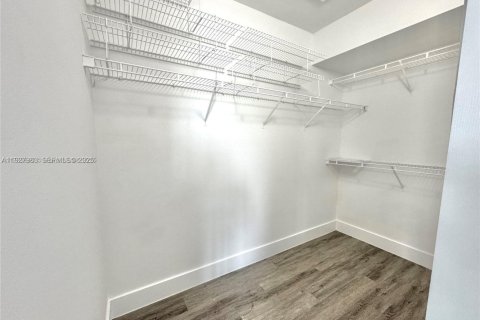 Copropriété à louer à Pembroke Pines, Floride: 2 chambres, 98.94 m2 № 1986977 - photo 15