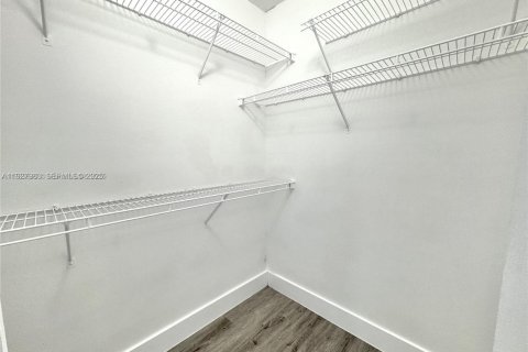 Copropriété à louer à Pembroke Pines, Floride: 2 chambres, 98.94 m2 № 1986977 - photo 13