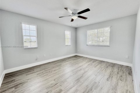 Copropriété à louer à Pembroke Pines, Floride: 2 chambres, 98.94 m2 № 1986977 - photo 11