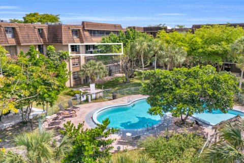 Copropriété à vendre à Miami, Floride: 2 chambres, 111.2 m2 № 2004549 - photo 14