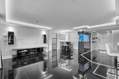 Copropriété à vendre à Miami, Floride: 2 chambres, 111.2 m2 № 2004549 - photo 4