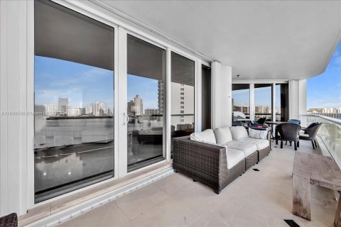 Condo in Aventura, Florida, 3 bedrooms  № 1959747 - photo 10