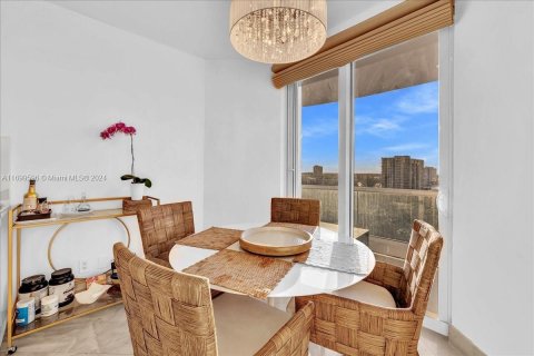 Condo in Aventura, Florida, 3 bedrooms  № 1959747 - photo 16