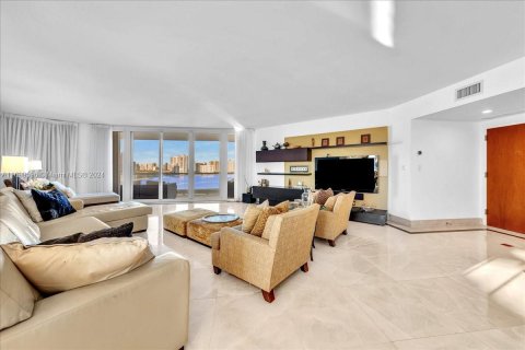Condo in Aventura, Florida, 3 bedrooms  № 1959747 - photo 4
