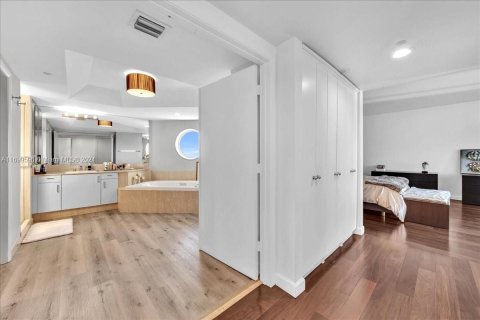 Condo in Aventura, Florida, 3 bedrooms  № 1959747 - photo 30