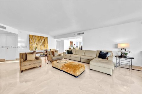 Condo in Aventura, Florida, 3 bedrooms  № 1959747 - photo 5