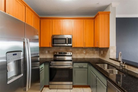 Condominio en venta en Orlando, Florida, 2 dormitorios, 94.2 m2 № 1631378 - foto 3