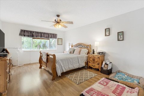 House in Coconut Creek, Florida 4 bedrooms, 217.21 sq.m. № 1872000 - photo 26