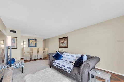 Condo in Clearwater, Florida, 2 bedrooms № 2202442 - photo 6
