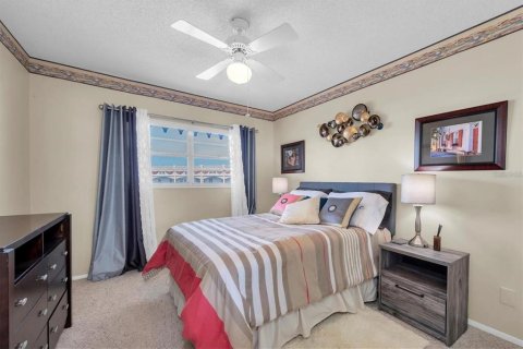 Condo in Clearwater, Florida, 2 bedrooms № 2202442 - photo 21