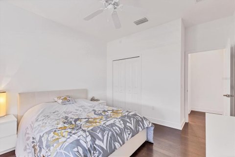 House in Bradenton, Florida 2 bedrooms, 169.73 sq.m. № 1538079 - photo 30