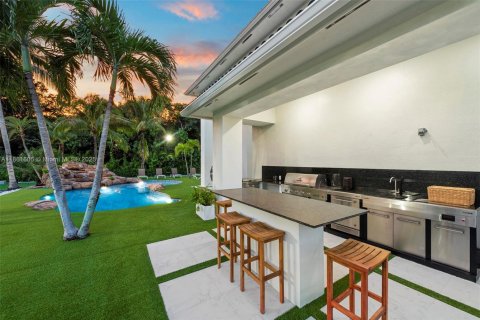 Villa ou maison à louer à Davie, Floride: 7 chambres, 564.94 m2 № 1890779 - photo 11
