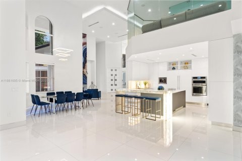 Villa ou maison à louer à Davie, Floride: 7 chambres, 564.94 m2 № 1890779 - photo 22