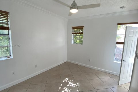 Купить кондоминиум в Майами-Бич, Флорида 2 спальни, 83.8м2, № 1958602 - фото 20