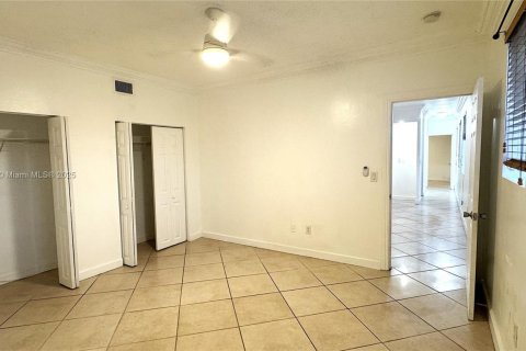 Купить кондоминиум в Майами-Бич, Флорида 2 спальни, 83.8м2, № 1958602 - фото 28