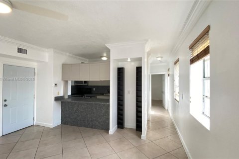 Купить кондоминиум в Майами-Бич, Флорида 2 спальни, 83.8м2, № 1958602 - фото 6