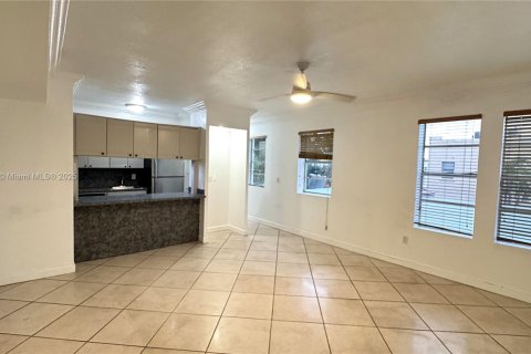 Купить кондоминиум в Майами-Бич, Флорида 2 спальни, 83.8м2, № 1958602 - фото 5