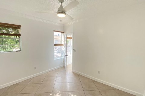 Купить кондоминиум в Майами-Бич, Флорида 2 спальни, 83.8м2, № 1958602 - фото 21