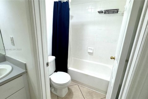 Купить кондоминиум в Майами-Бич, Флорида 2 спальни, 83.8м2, № 1958602 - фото 17