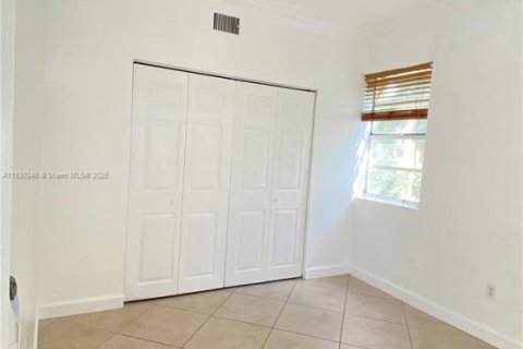 Купить кондоминиум в Майами-Бич, Флорида 2 спальни, 83.8м2, № 1958602 - фото 19