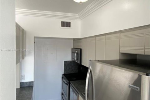 Купить кондоминиум в Майами-Бич, Флорида 2 спальни, 83.8м2, № 1958602 - фото 12