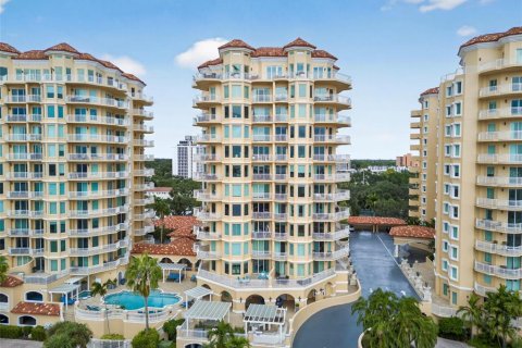 Copropriété à vendre à Saint Petersburg, Floride: 2 chambres, 241.55 m2 № 2436813 - photo 2