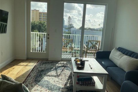Condominio en venta en Saint Petersburg, Florida, 2 dormitorios, 126.35 m2 № 1795320 - foto 13