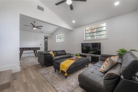 Casa en venta en Tampa, Florida, 3 dormitorios, 152.17 m2 № 2425973 - foto 8