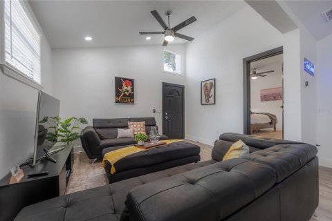 Casa en venta en Tampa, Florida, 3 dormitorios, 152.17 m2 № 2425973 - foto 10
