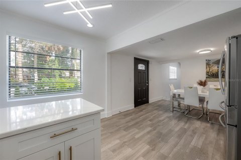 Casa en venta en Tampa, Florida, 3 dormitorios, 152.17 m2 № 2425973 - foto 4