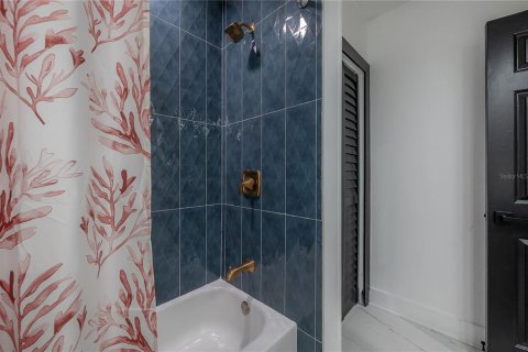 Casa en venta en Tampa, Florida, 3 dormitorios, 152.17 m2 № 2425973 - foto 16