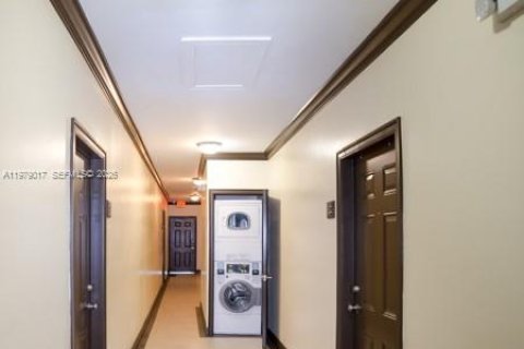 Снять в аренду квартиру в Майами, Флорида 31.12м2, № 2044715 - фото 14