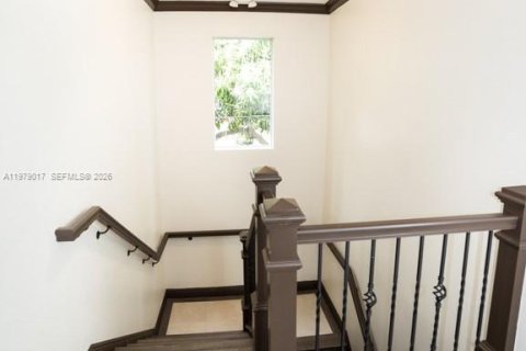 Снять в аренду квартиру в Майами, Флорида 31.12м2, № 2044715 - фото 16