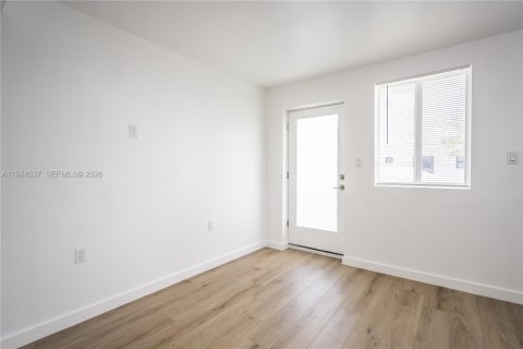 Appartement à louer à Miami, Floride: 1 chambre № 2045765 - photo 5
