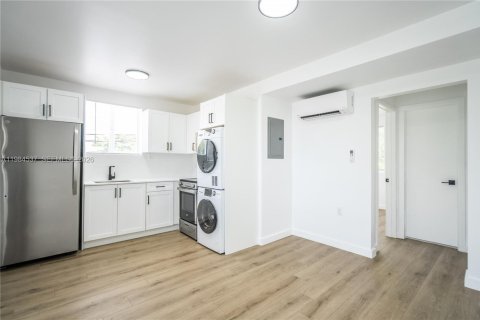 Appartement à louer à Miami, Floride: 1 chambre № 2045765 - photo 3