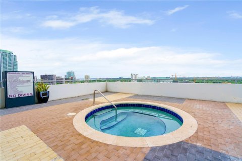 Copropriété à vendre à Miami, Floride: 1 chambre, 81.38 m2 № 1863482 - photo 5