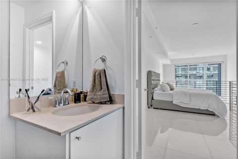 Copropriété à vendre à Miami, Floride: 1 chambre, 81.38 m2 № 1863482 - photo 17