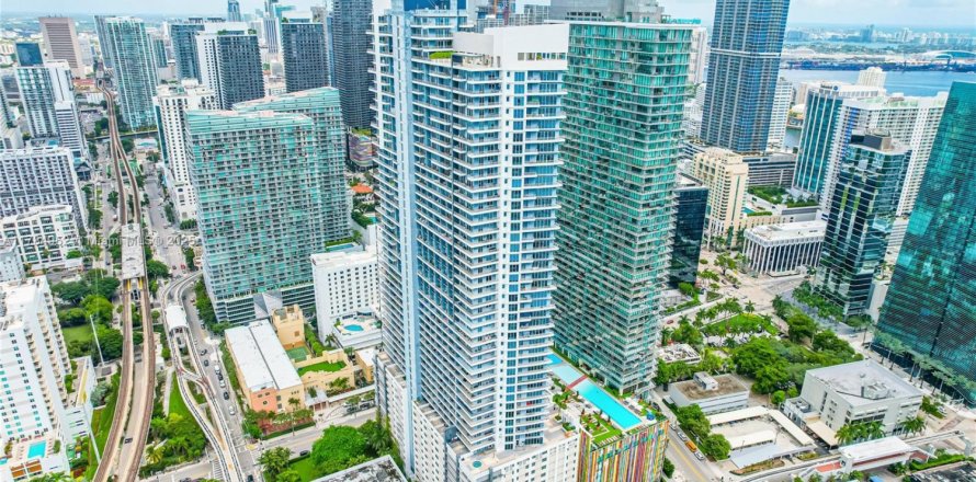 Condo à Miami, Floride, 1 chambre  № 1863482