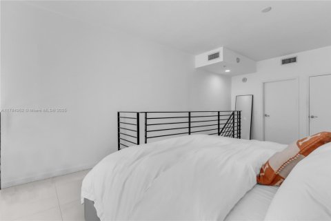 Copropriété à vendre à Miami, Floride: 1 chambre, 81.38 m2 № 1863482 - photo 13