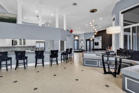 Купить виллу или дом в Дейви, Флорида 5 спален, 383.69м2, № 1951929 - фото 18