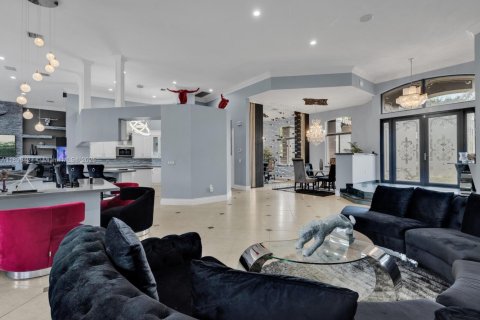 Купить виллу или дом в Дейви, Флорида 5 спален, 383.69м2, № 1951929 - фото 16