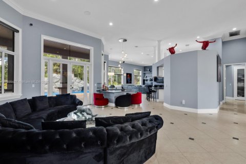 Купить виллу или дом в Дейви, Флорида 5 спален, 383.69м2, № 1951929 - фото 15