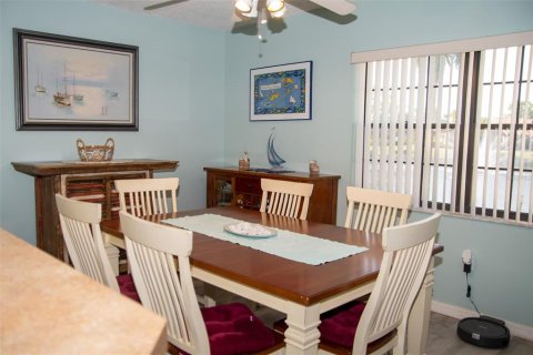 Condominio en venta en Punta Gorda, Florida, 2 dormitorios, 116.87 m2 № 1919071 - foto 10