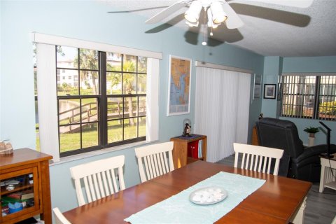 Condominio en venta en Punta Gorda, Florida, 2 dormitorios, 116.87 m2 № 1919071 - foto 11